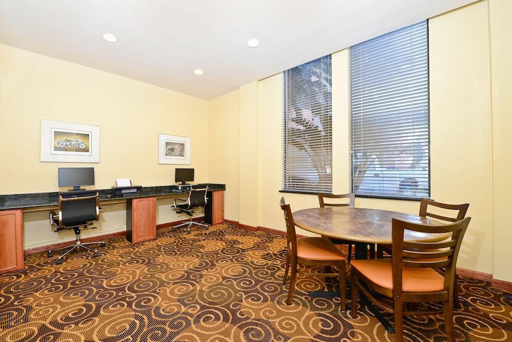RUSHHH Daytona Beach, Tapestry Collection by Hilton photo 9