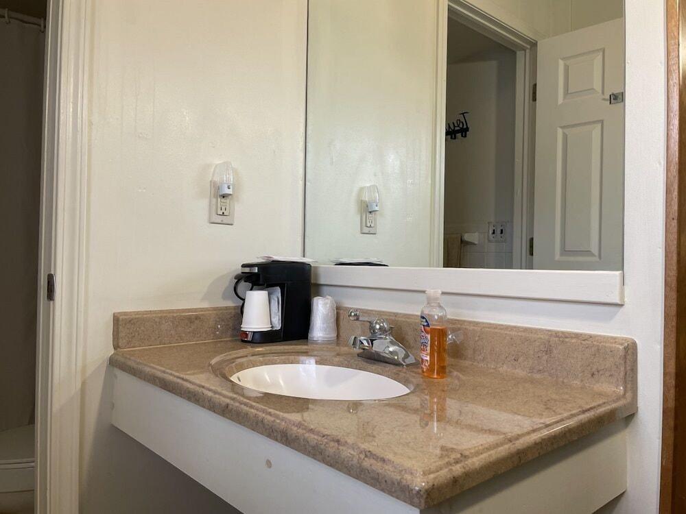 Park Lake Motel photo 5