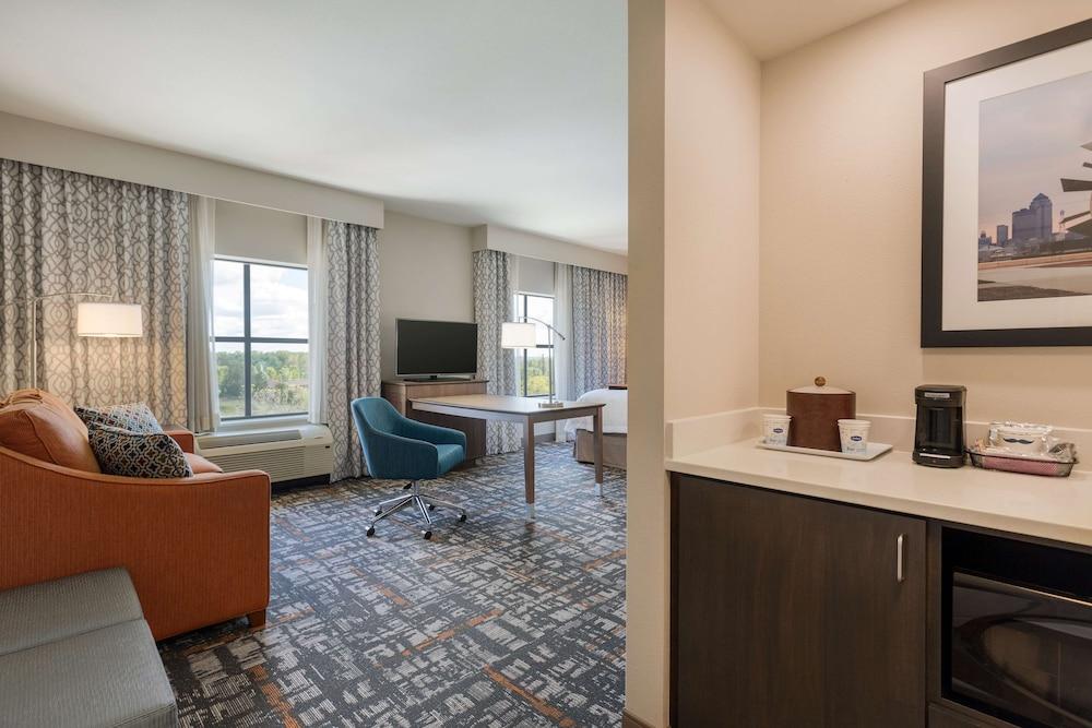 Hampton Inn & Suites West Des Moines/SW Mall Area photo 16