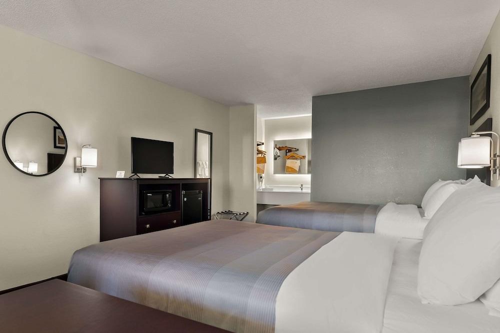 Quality Inn & Suites Dublin photo 18