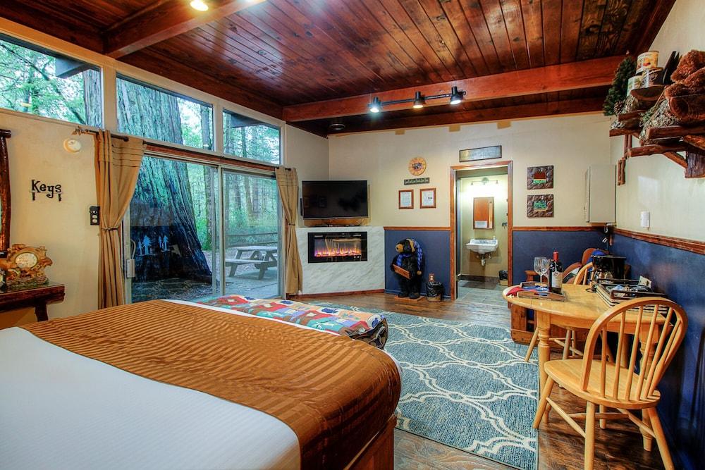 Redwoods River Resort photo 29