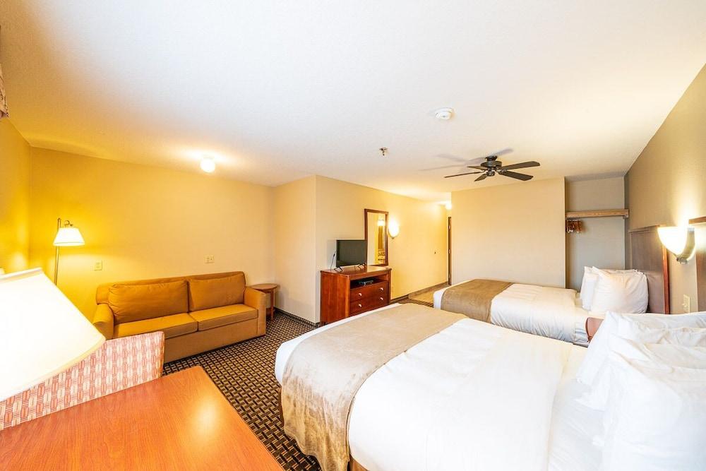 Alpine Inn & Suites photo 17