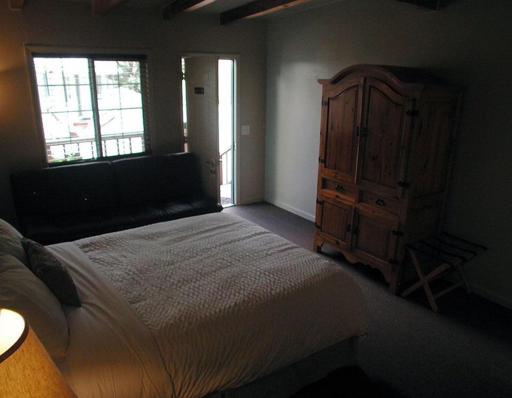 Lucia Lodge photo 29