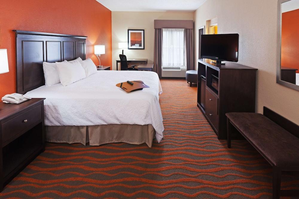 Hampton Inn by Hilton Clarksville photo 8