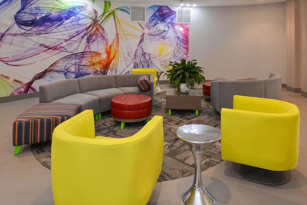 Holiday Inn Express & Suites Shippensburg by IHG photo 2