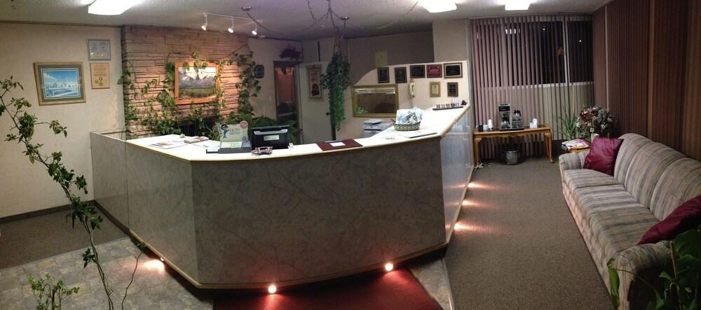 Canyonlands Motor Inn photo 2