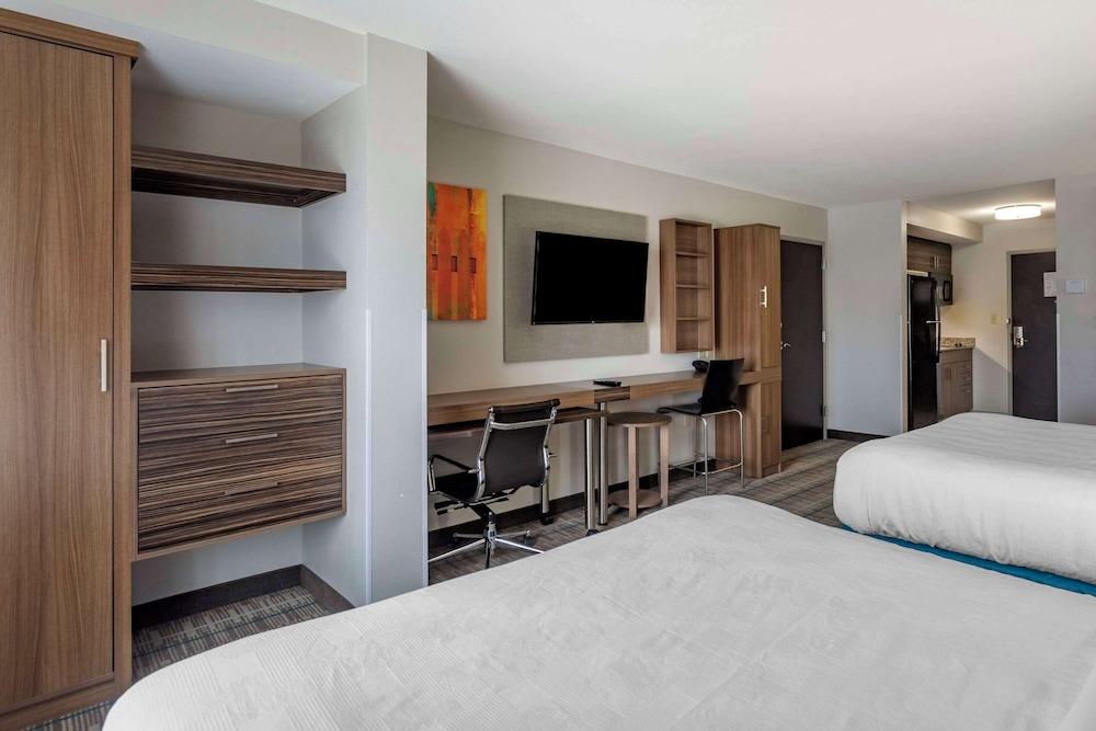 MainStay Suites Bowling Green North photo 17
