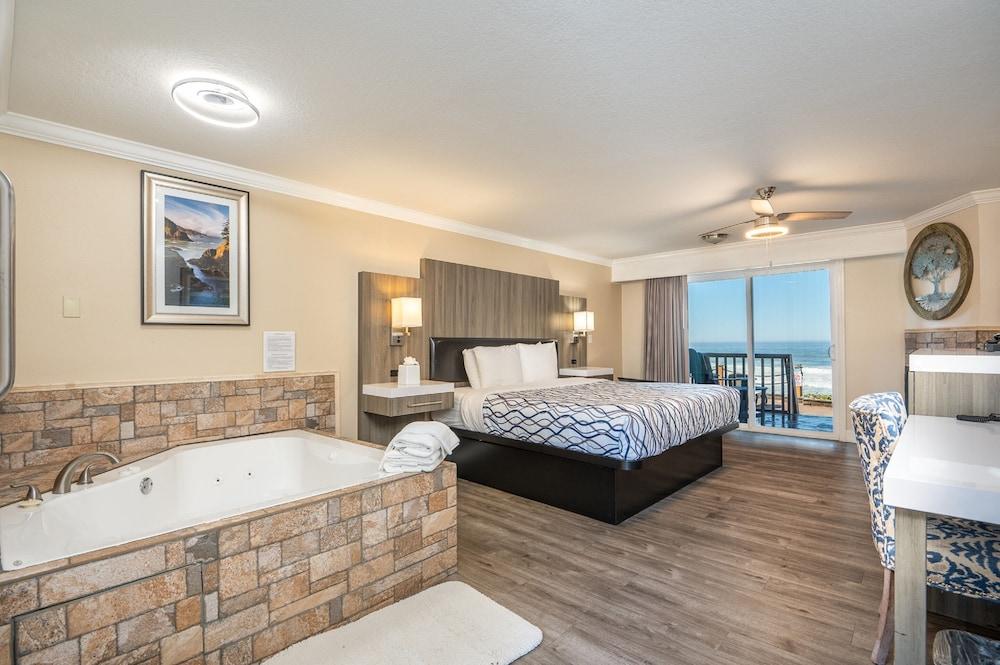 Sailor Jack's Oceanfront Inn photo 43