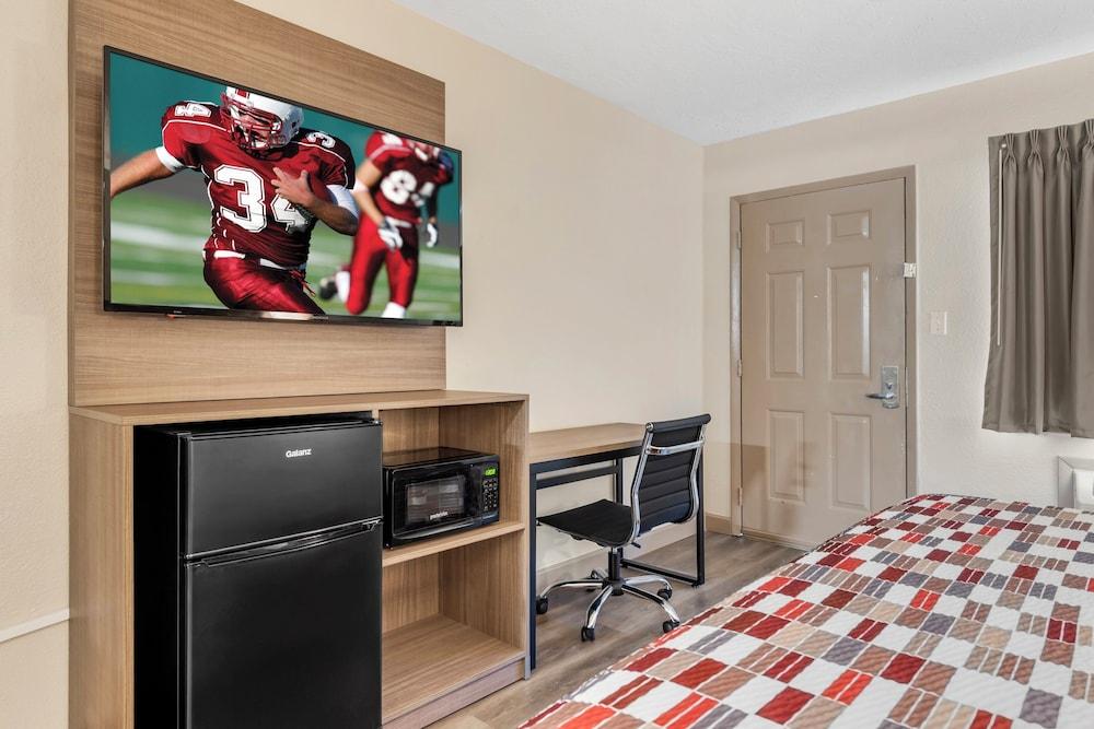 Red Roof Inn Kissimmee photo 19