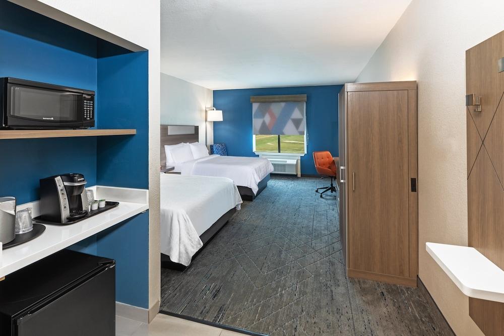 Holiday Inn Express Hotel & Suites - Houston Space Center by IHG photo 23