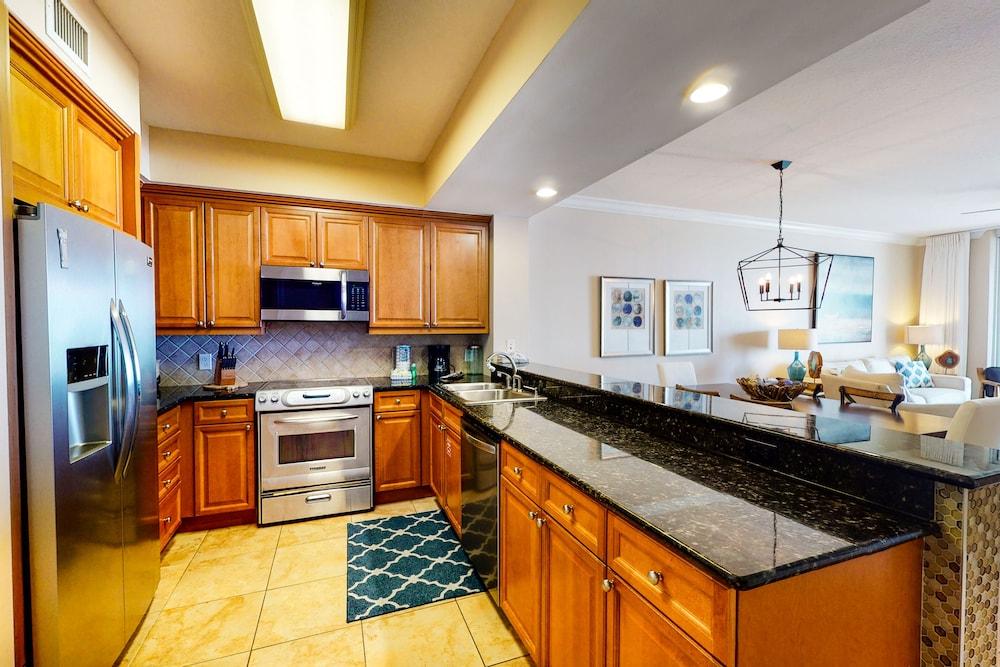 Azure Condominiums photo 22