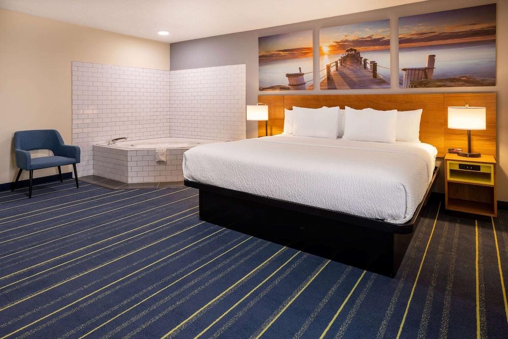 Days Inn by Wyndham Grayson photo 20