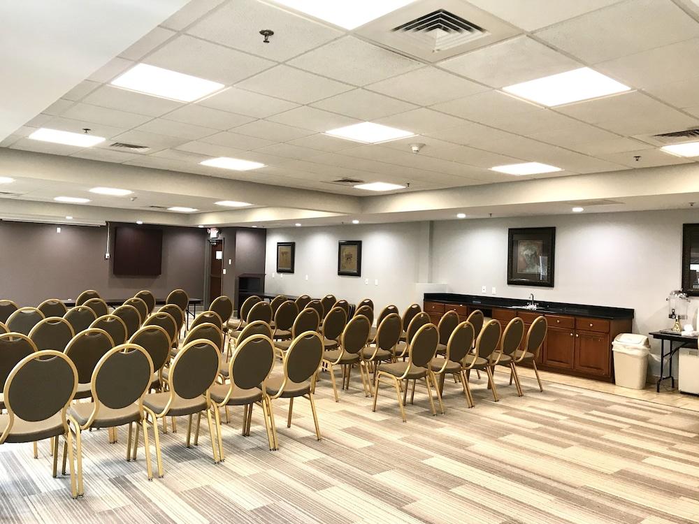 Holiday Inn Express & Suites Somerset Central by IHG photo 58