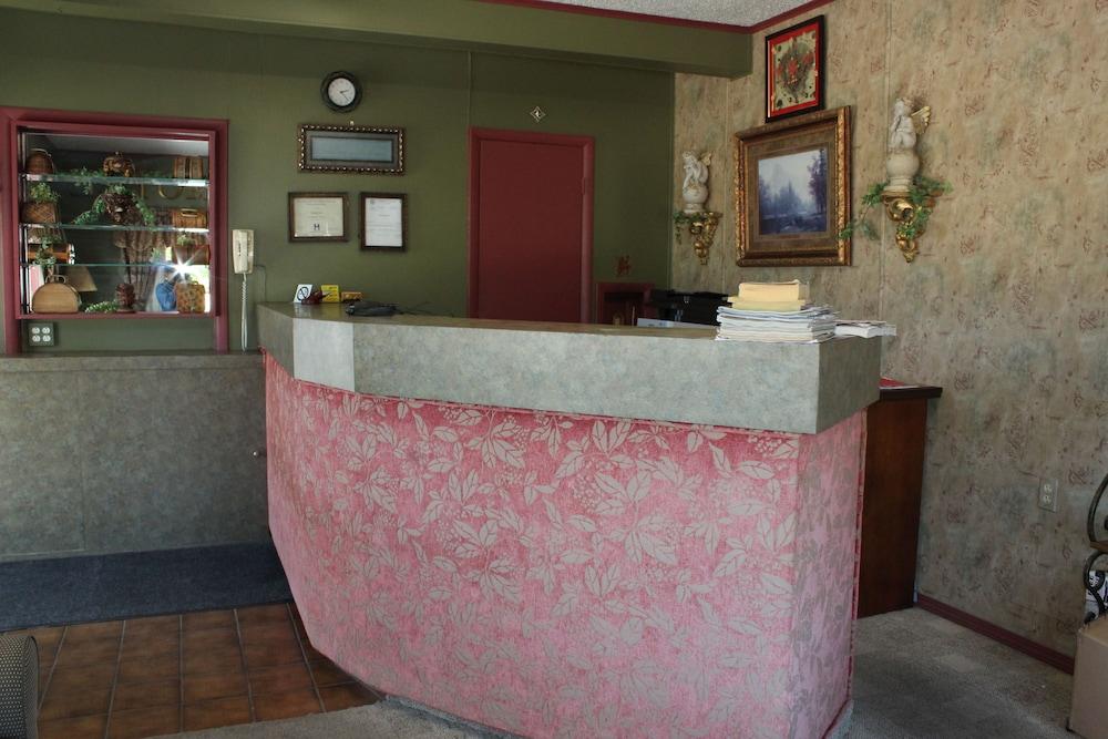 Double N Motel photo 3