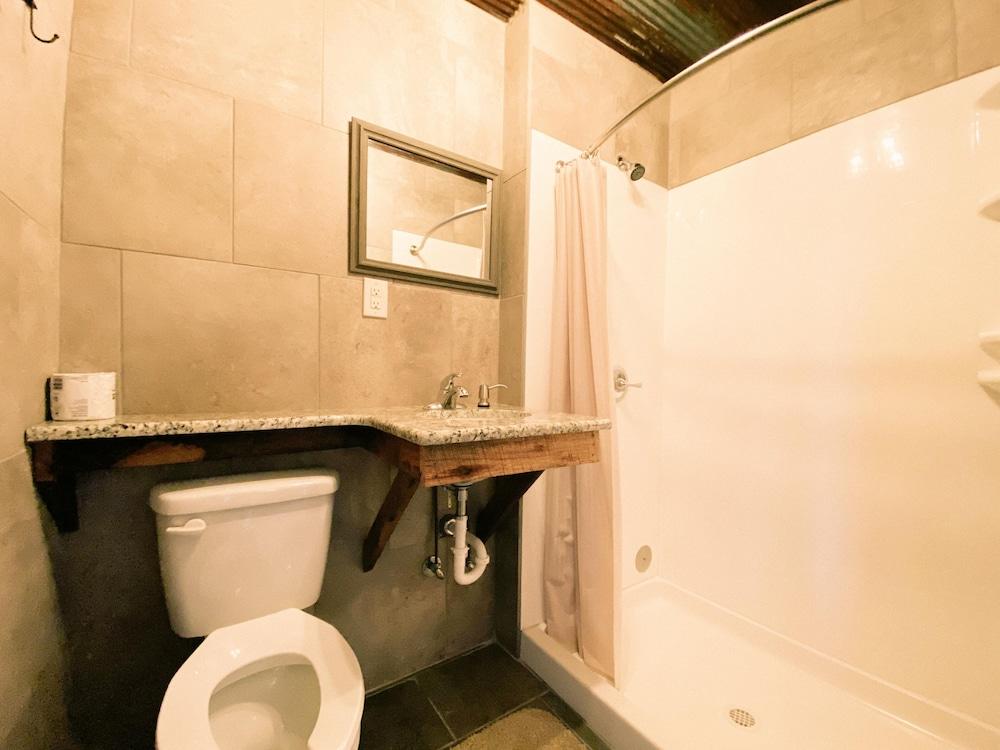 Flat Creek Lodge photo 10