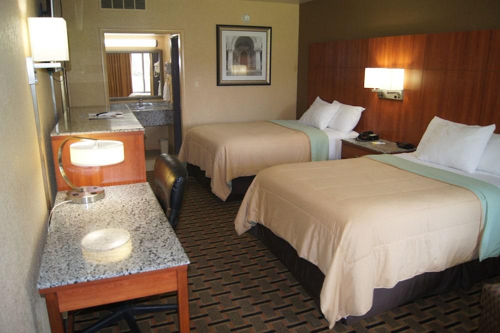 Royal Inn photo 23