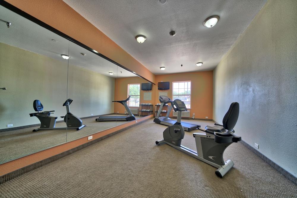 Comfort Inn & Suites photo 12