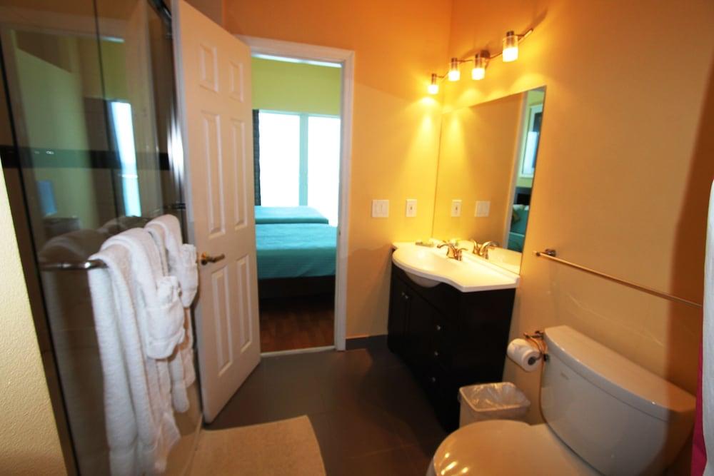 Soleil Apartments at Castle Beach Club photo 53