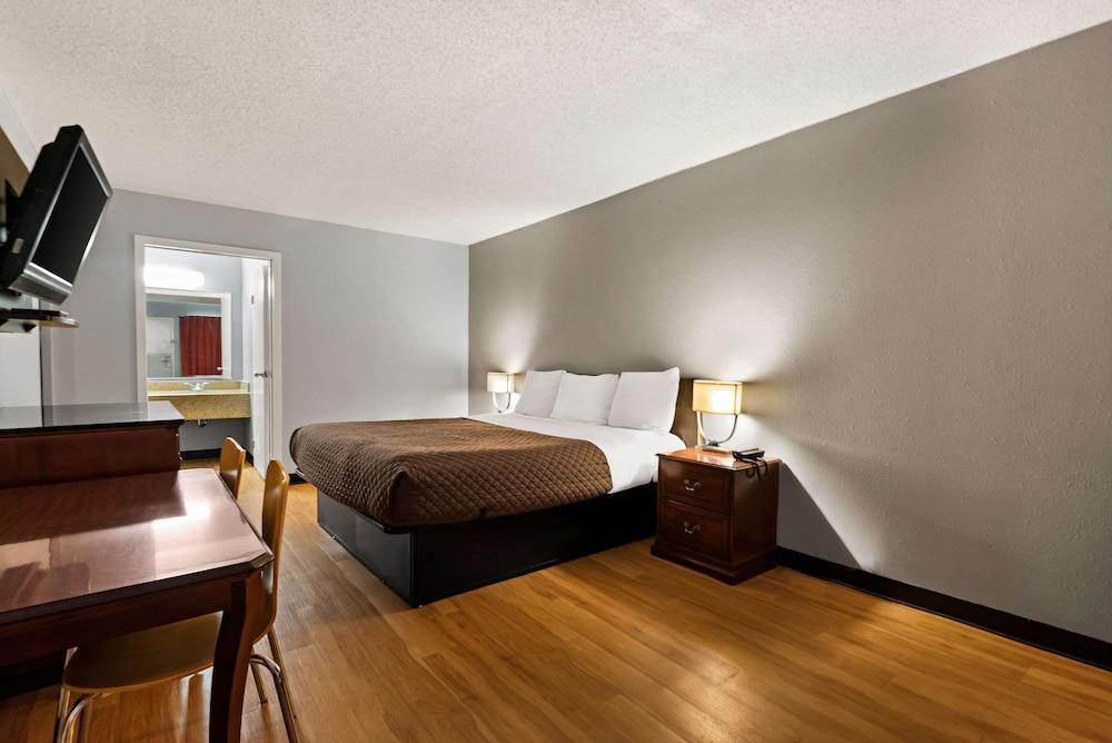 Rodeway Inn Brooklawn photo 10