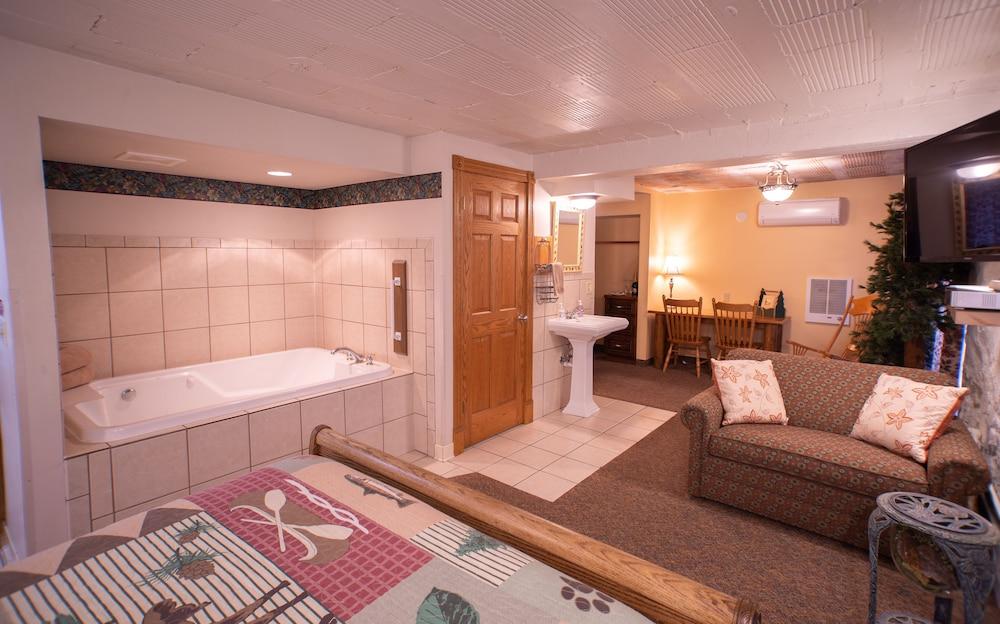 Stone Mill Hotel & Suites photo 93