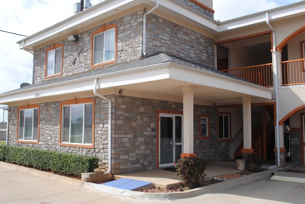 Bestway Inn photo 28