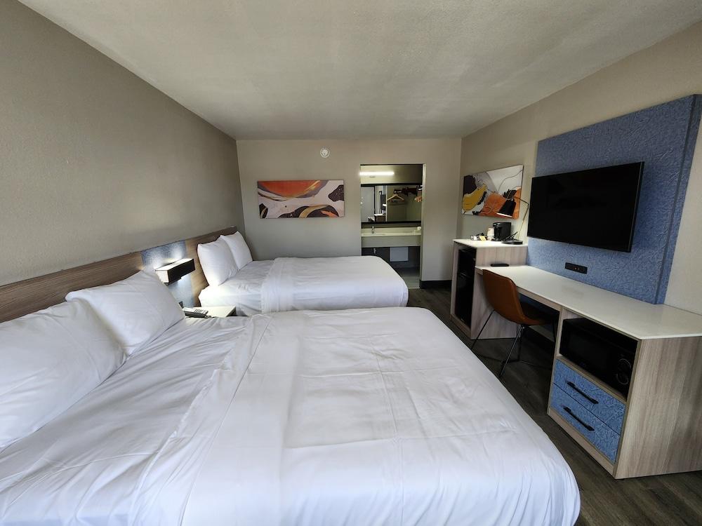 Smart Stay Inn photo 16