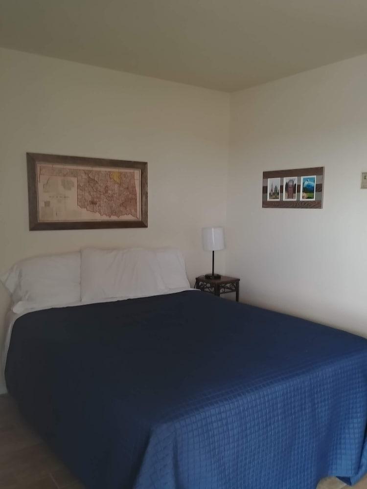 Cactus Inn photo 15