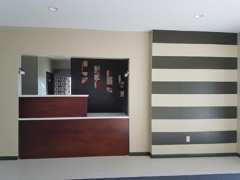 Empire Inn Cypress photo 6