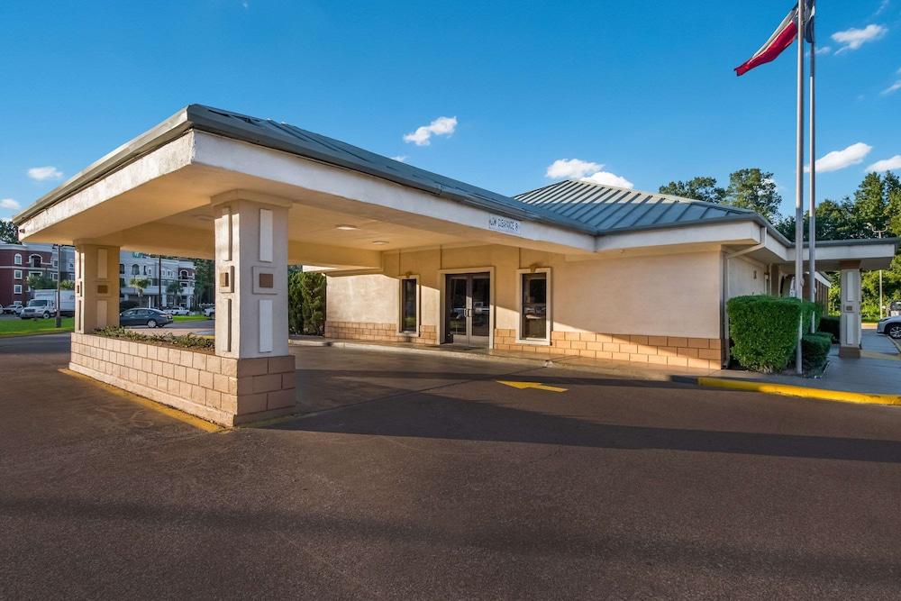 Quality Inn & Suites Lufkin photo 35