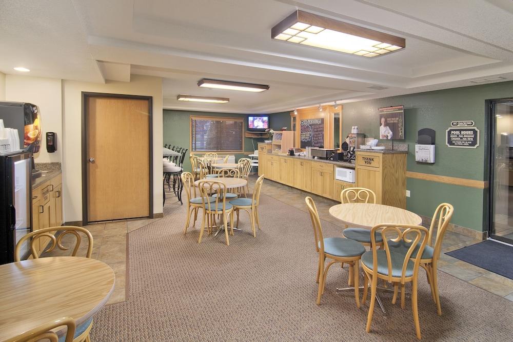 Boarders Inn & Suites by Cobblestone Hotels - Faribault photo 29