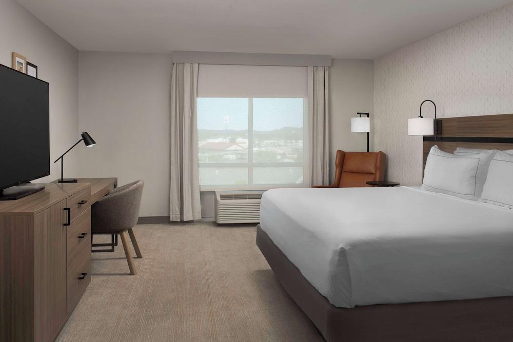 Doubletree by Hilton Chattanooga Hamilton Place photo 47