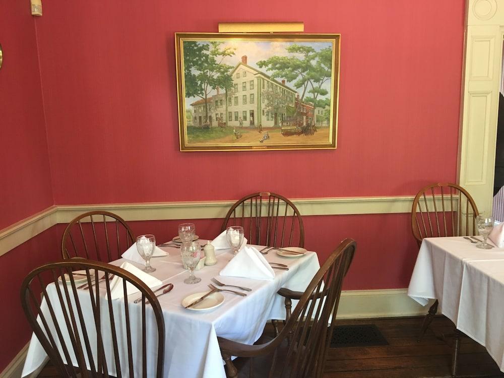 Spread Eagle Tavern and Inn photo 23
