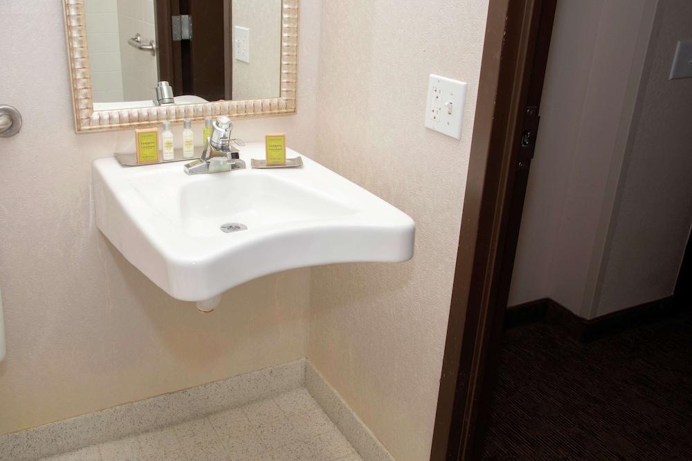 President Abraham Lincoln Springfield - DoubleTree by Hilton photo 35