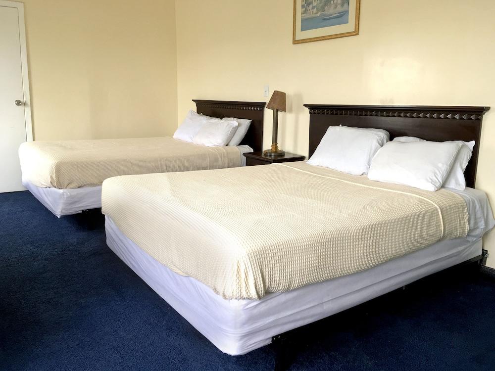 Belmar Inn photo 18
