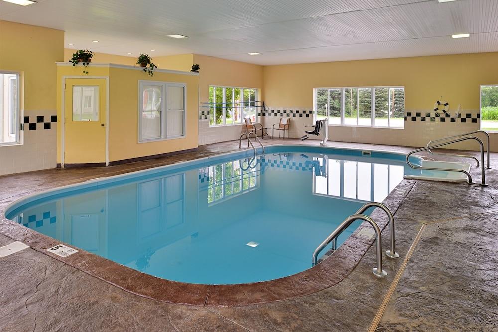 Red Roof Inn Sandusky - Milan photo 13