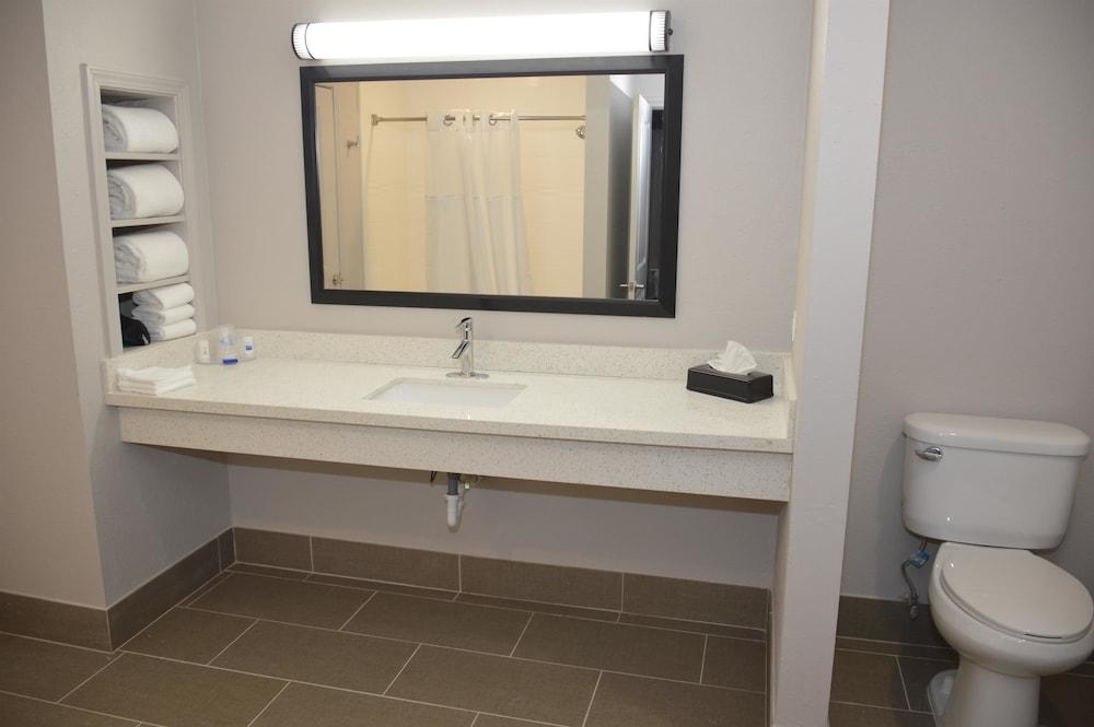 Garner Hotel Longview South by IHG photo 21