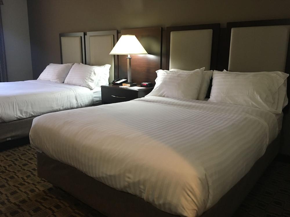 Holiday Inn Express & Suites Albermarle by IHG photo 4
