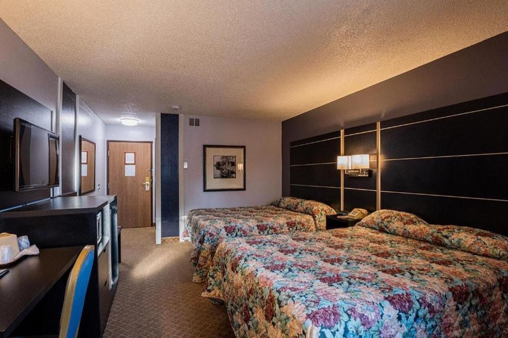 Coratel Inn & Suites by Jasper Hastings photo 13