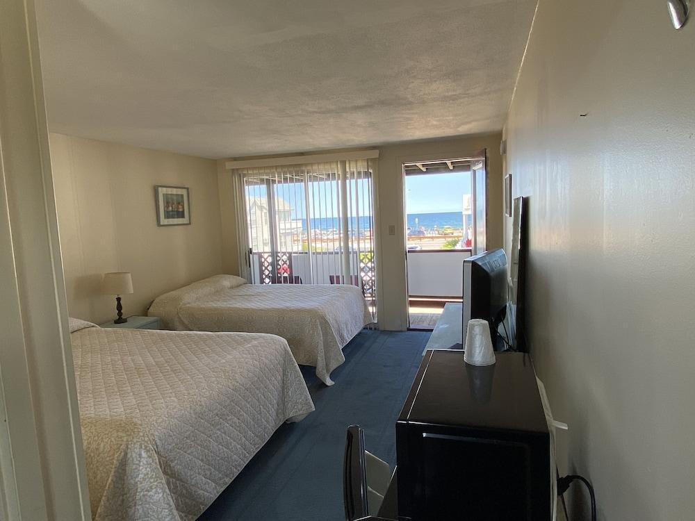 Grand View Motel photo 54