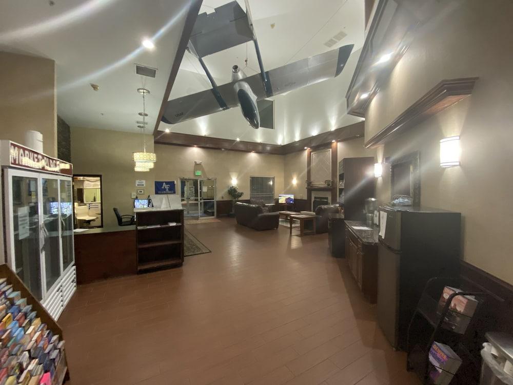 Baymont by Wyndham Colorado Springs photo 34