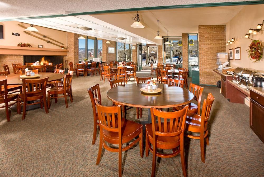 Mountain Chalet Snowmass photo 49