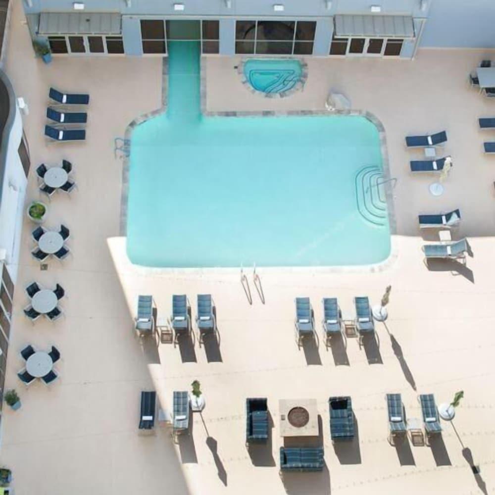 StripViewSuites at Platinum photo 2