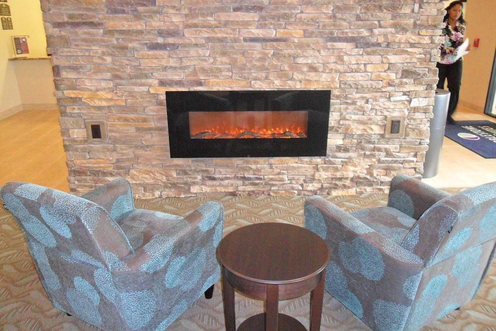 Cobblestone Inn & Suites – Fort Dodge photo 4