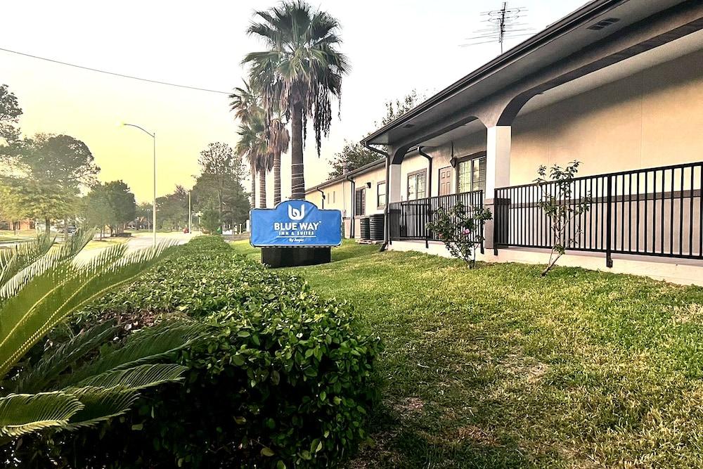 Blue Way Inn & Suites By Jasper Houston photo 2