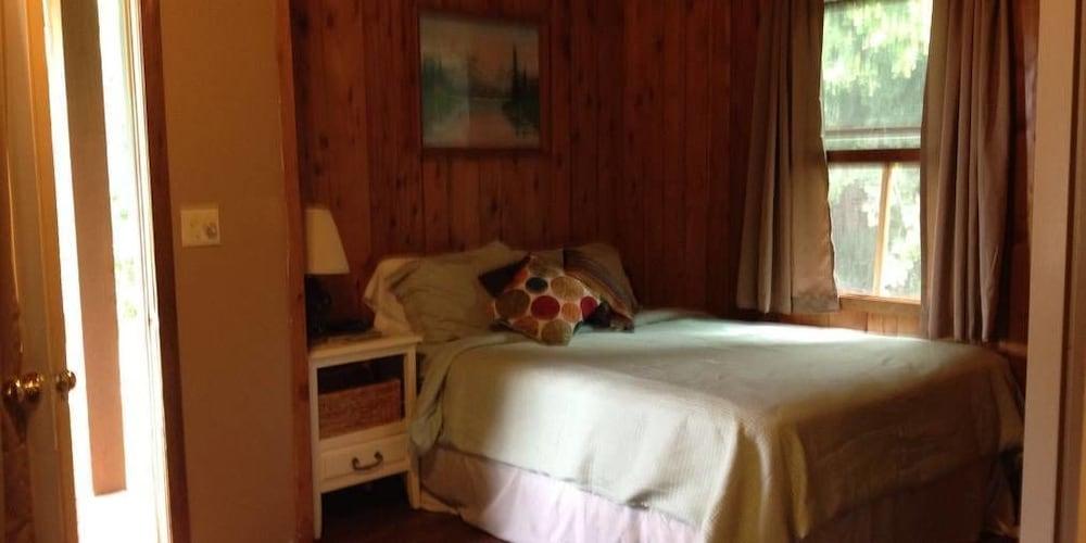 Hilltop Cabins and Motel photo 20
