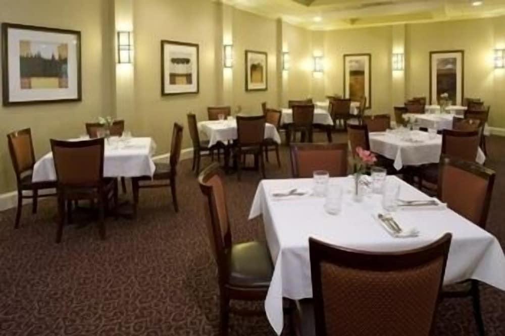 Budgetel Inn & Suites Atlanta photo 25