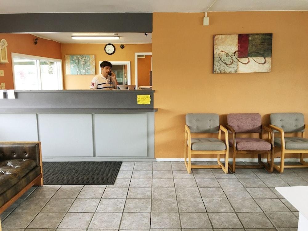 Travel Inn photo 13