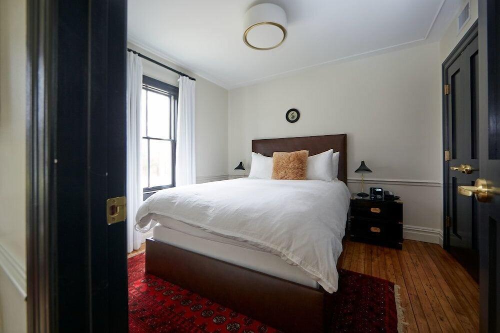 Hasbrouck House photo 13