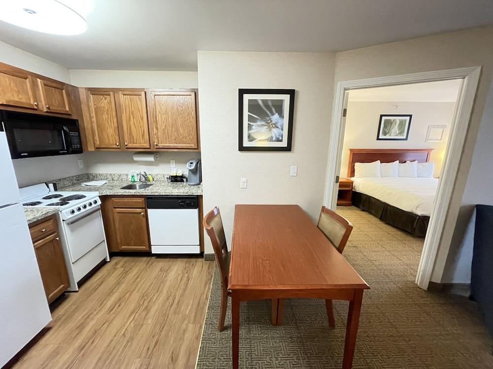 Smart Suites, an Ascend Collection Hotel photo 36