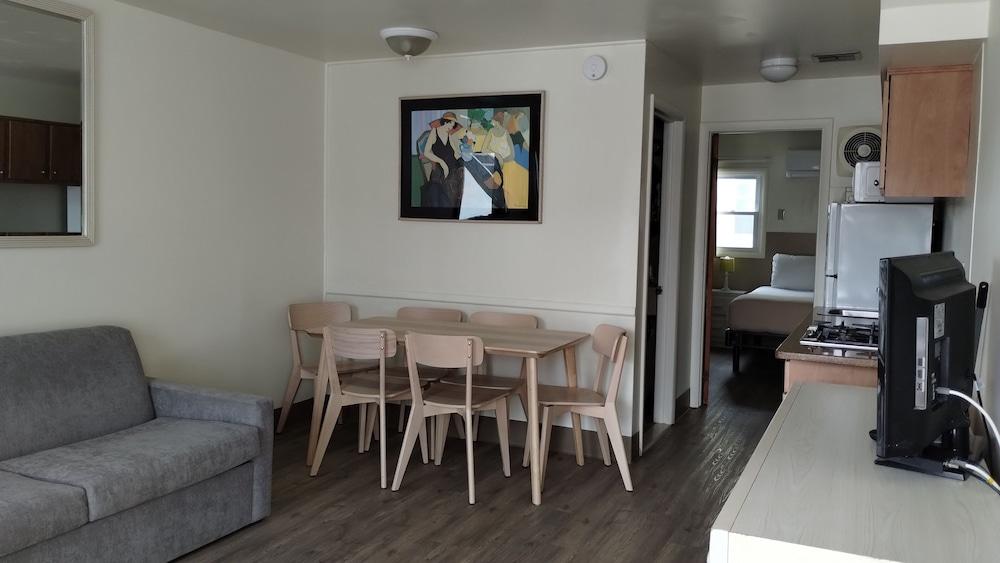 Condor Motel photo 12